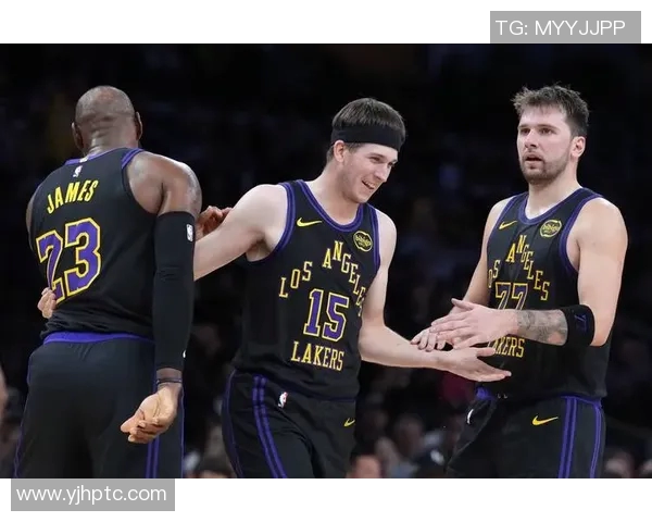 雷霆与湖人季后赛对决数据分析及历史交锋回顾